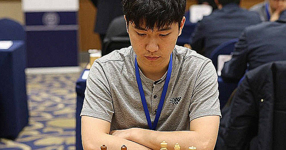 सत्ताईस मिनिएचर, दस ओपनिंग लेख और एक गायब साल: ChessBase Magazine #225 का बहीखाता