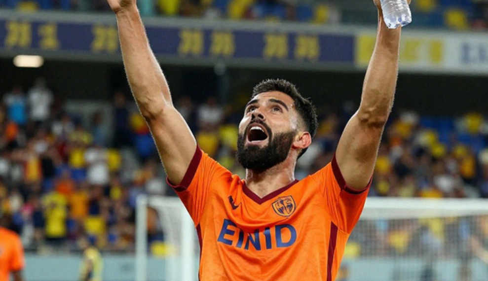 नल रिज़ल्ट: ट्रांसफर बाज़ार की सबसे ईमानदार रिपोर्ट वह है जिसमें 'सूचना अपर्याप्त' लिखा हो